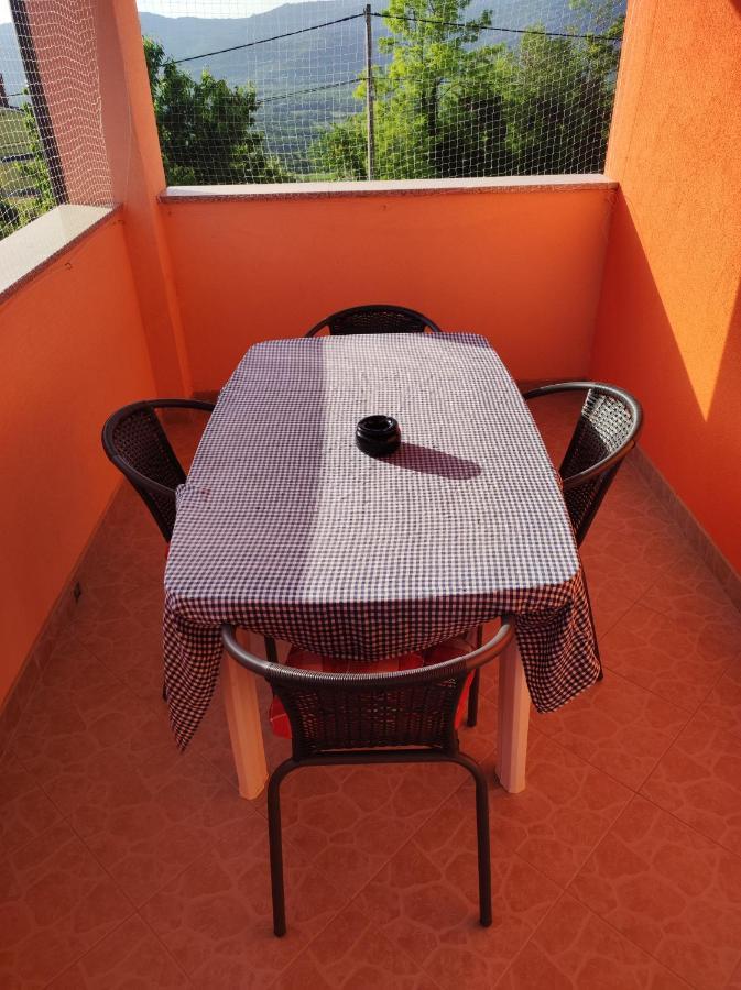 Apartman Tramonto Motovun Esterno foto